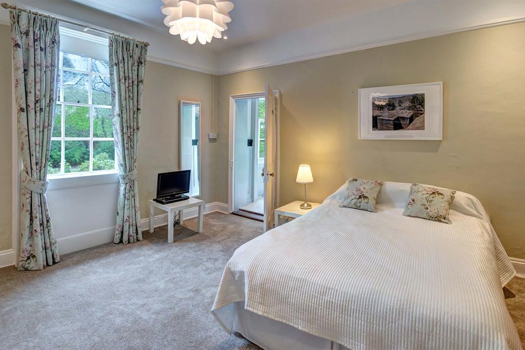 Lingwood Hall Екстериор снимка