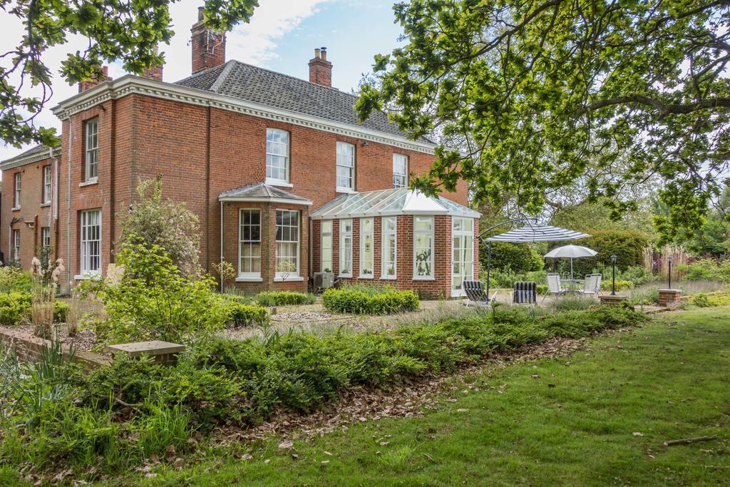 Lingwood Hall Екстериор снимка