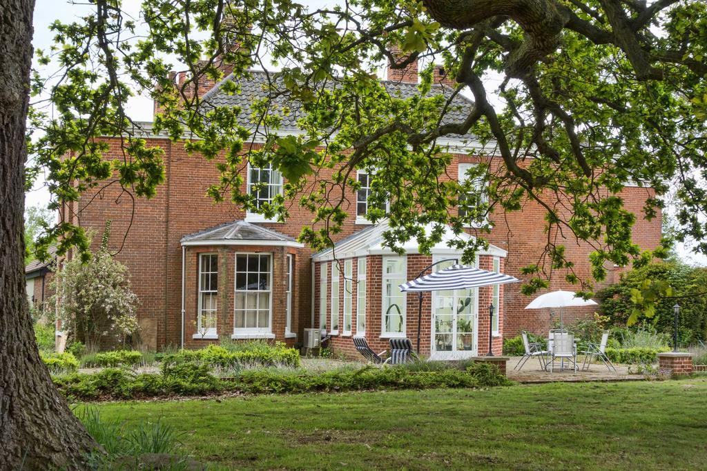 Lingwood Hall Екстериор снимка